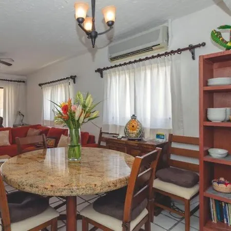 Xaman Ha 7111 Villa